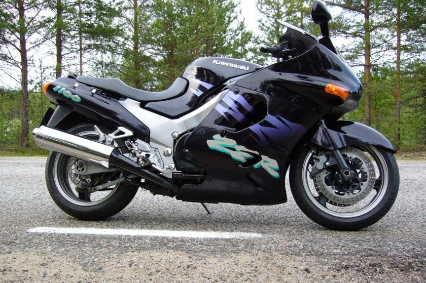 Kawasaki ZZR 1100