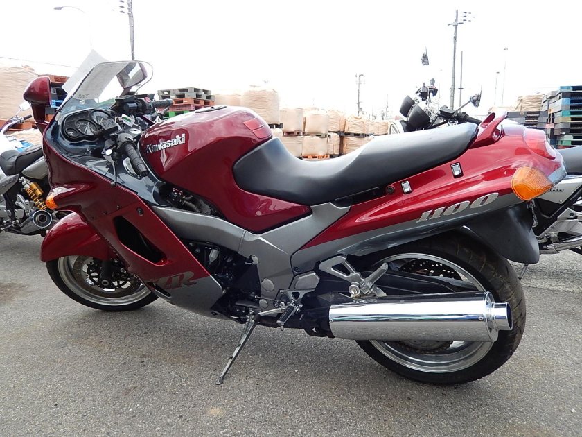 Кавасаки ззр 1100