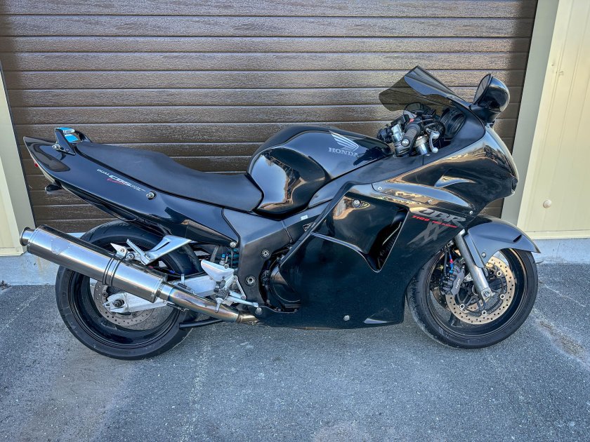 Honda cbr 1100 blackbird