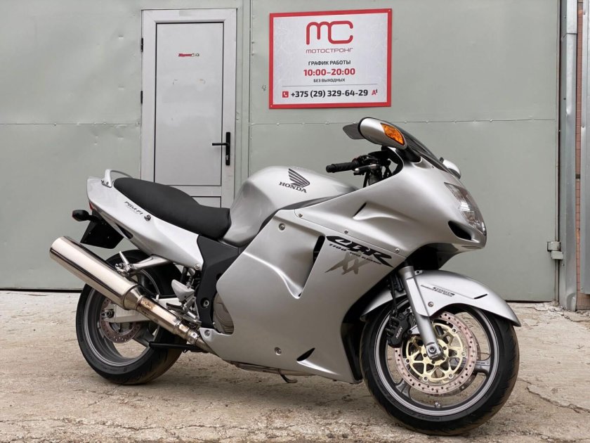 Хонда 1100 кубов