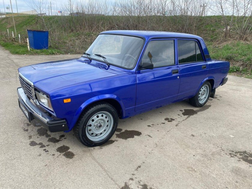 ВАЗ 2107 синяя ночь