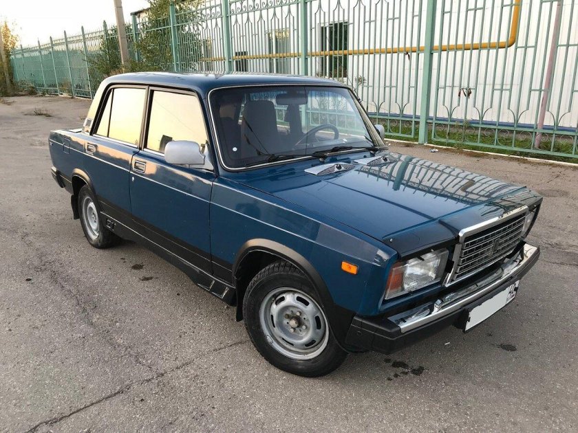 ВАЗ 2107 индиго металлик