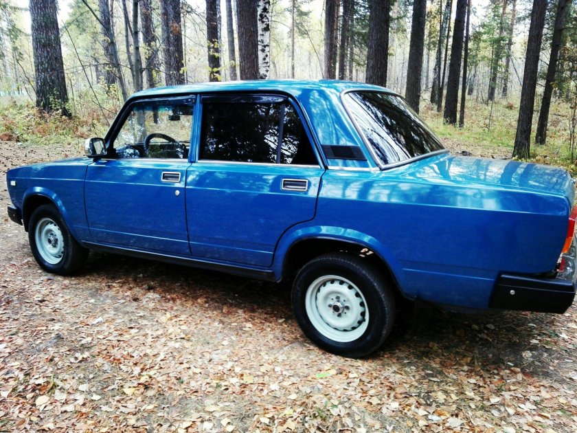 ВАЗ 2107 синий металлик