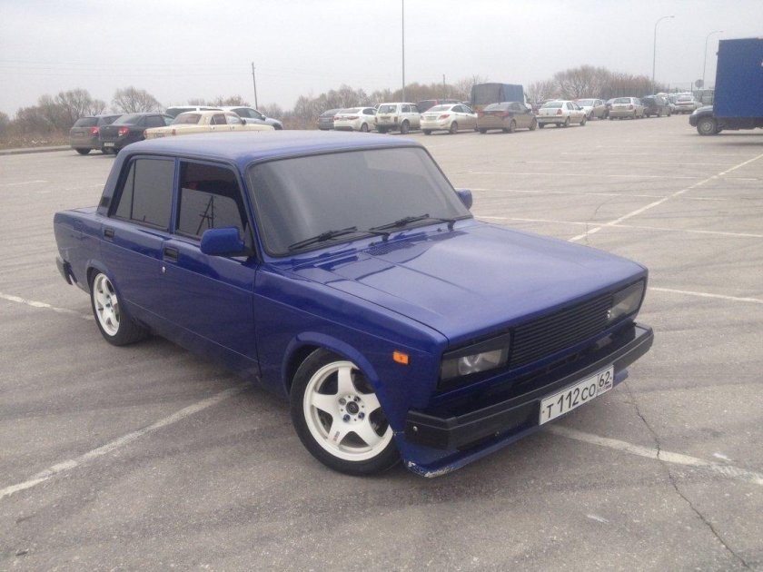 ВАЗ 2107 синяя