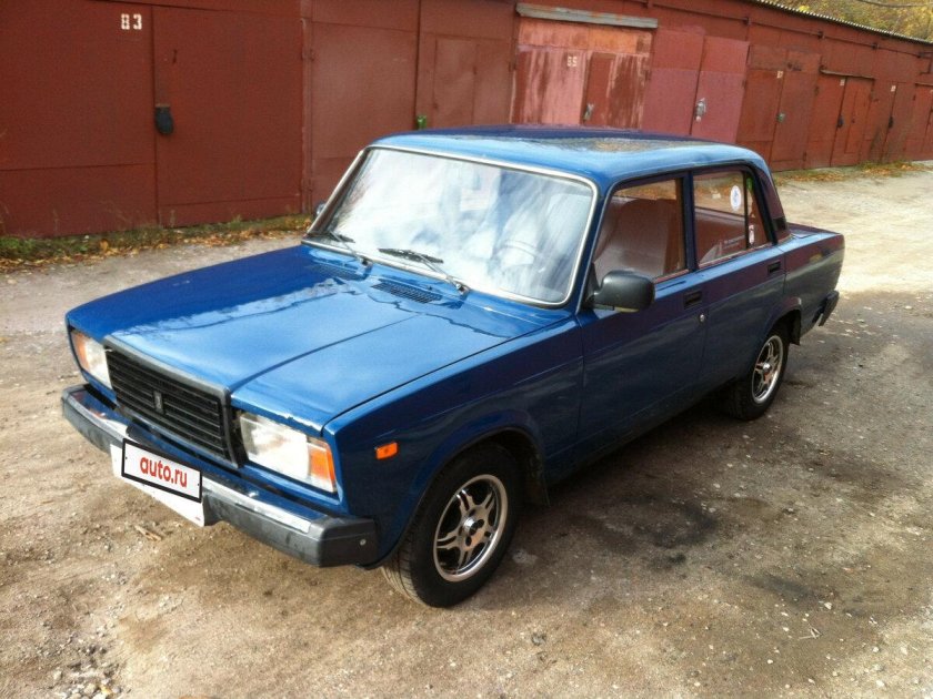 ВАЗ 2107 синяя