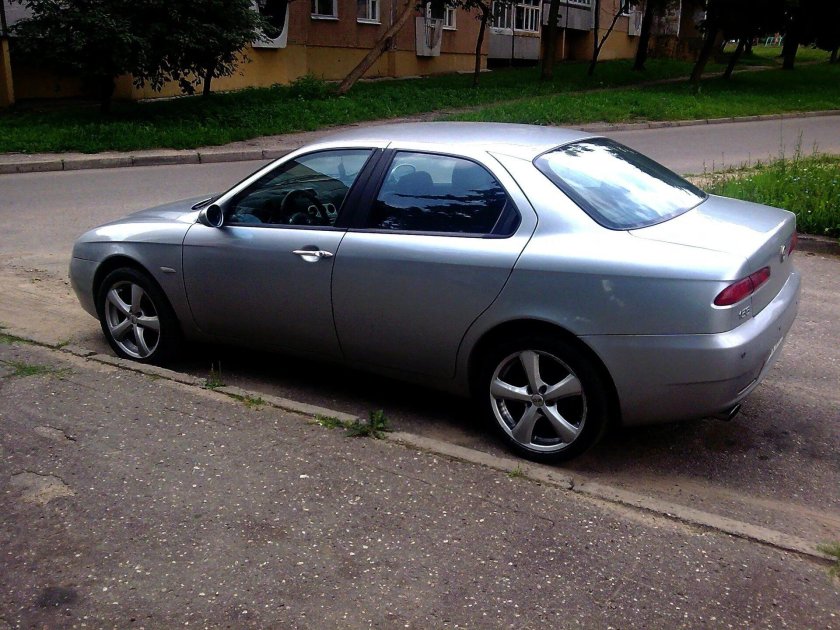 Альфа Ромео 156 2004 года