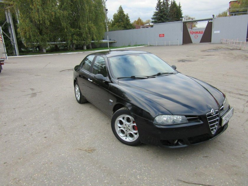 Alfa Romeo 156 2.0 МТ