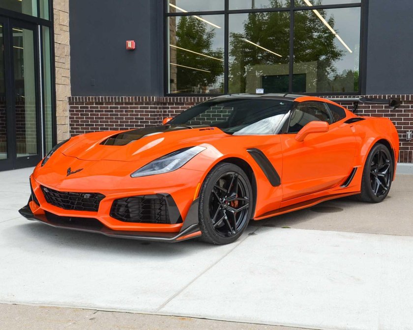 Шевроле Корвет zr1 2019