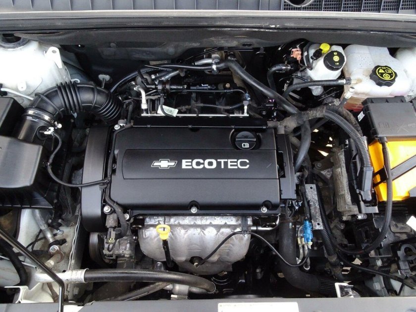 Шевроле Орландо 1.8