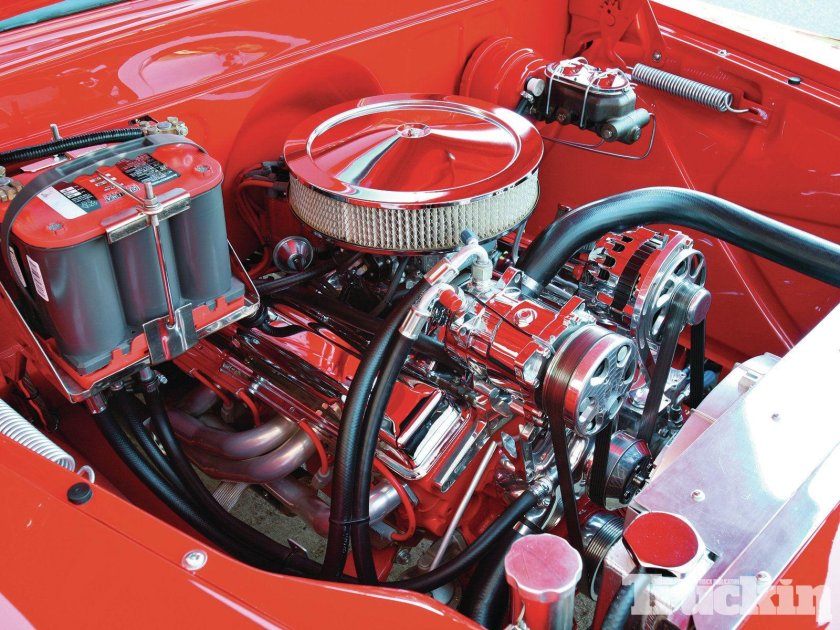 Edelbrock v8