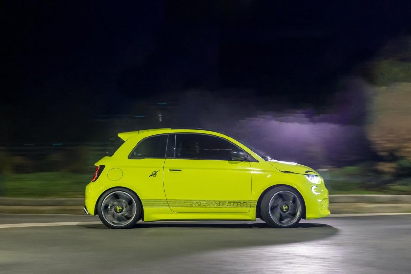 Fiat 500 Abarth 2023