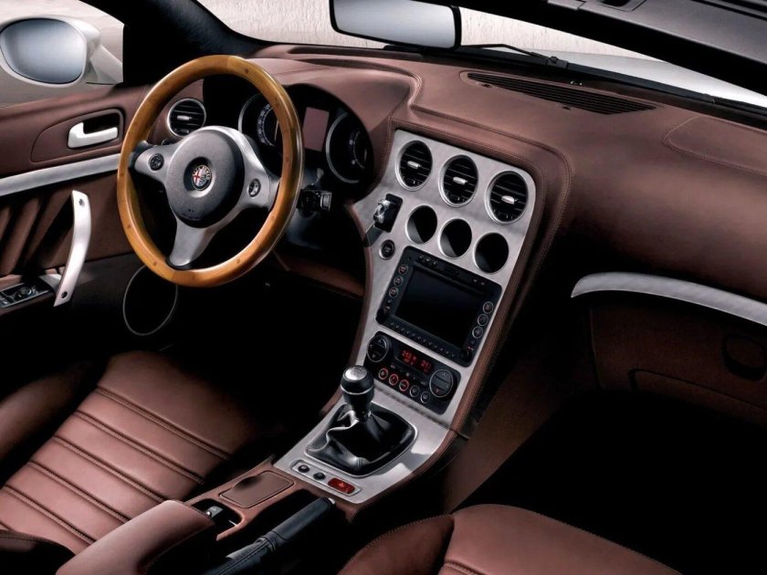 Альфа Ромео 159 салон