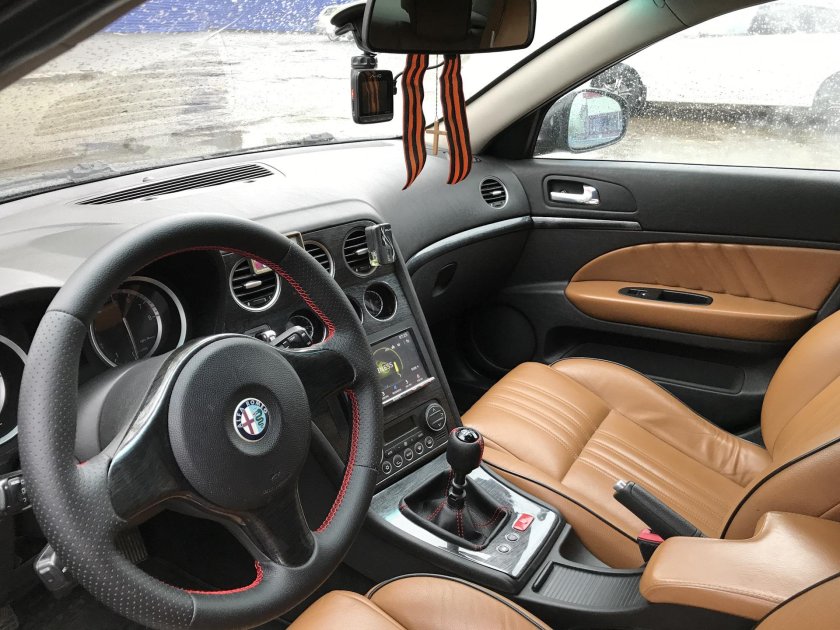 Alfa Romeo 159 салон