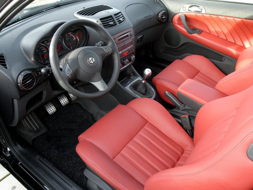 Alfa Romeo 147 салон