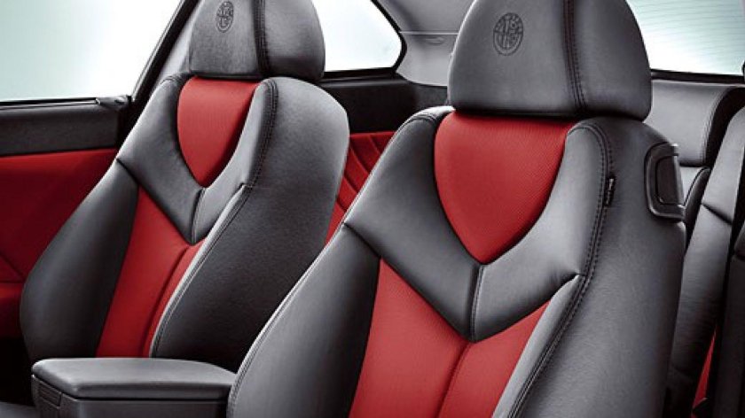 Alfa Romeo gt Interior