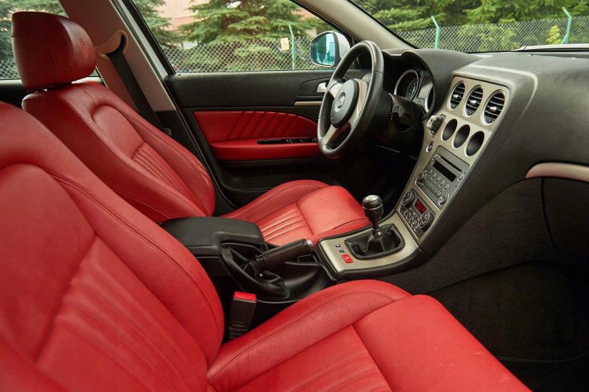 Alfa Romeo 159 салон