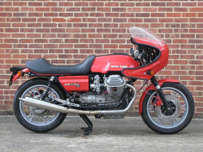 Мото Гуззи 850 Леман