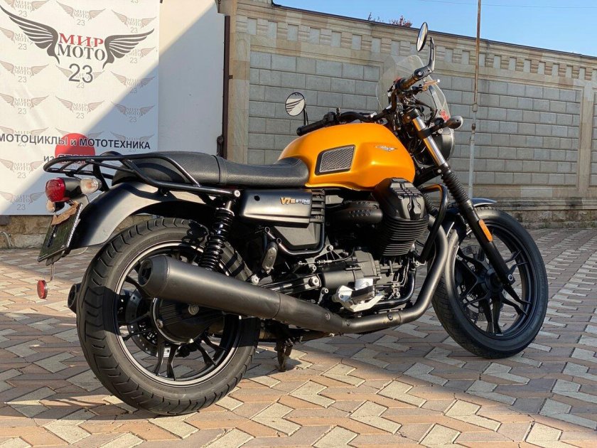 Moto Guzzi v7 II