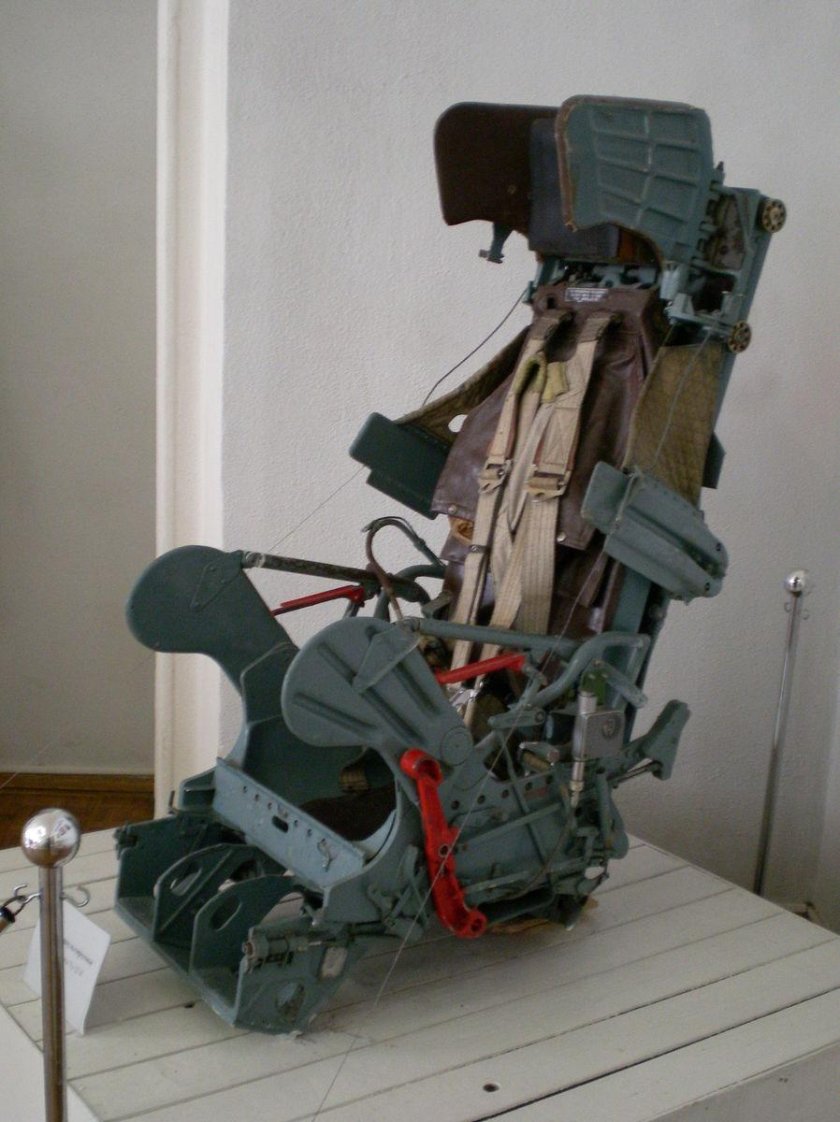 Катапультное кресло КС-3/4