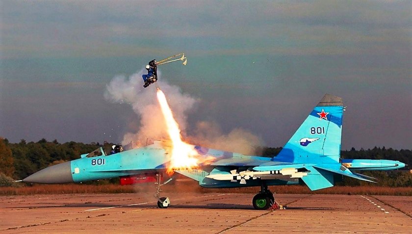 Катапультирование из самолета