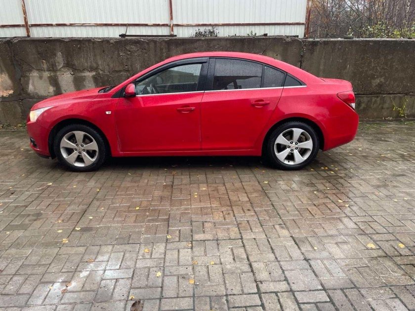 Шевроле круз 2010г