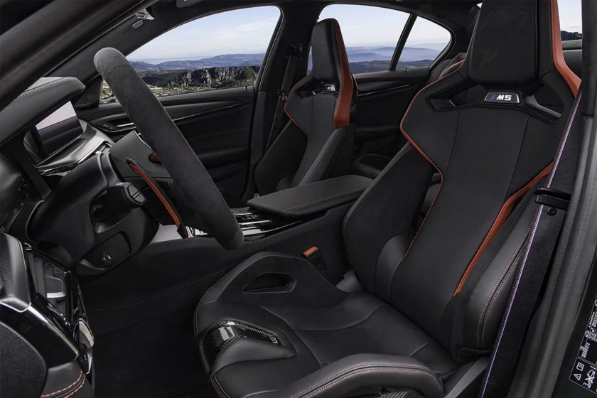 BMW m5 CS салон