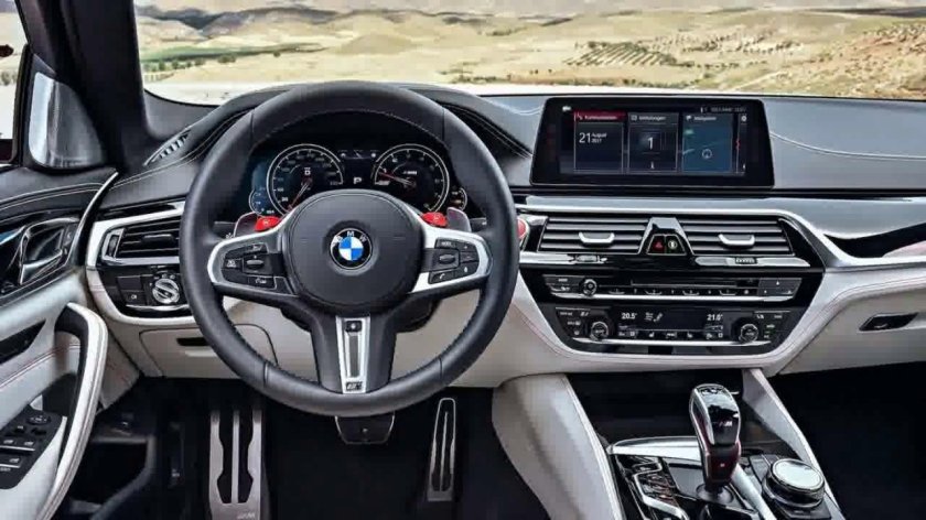 BMW m5 f90 салон