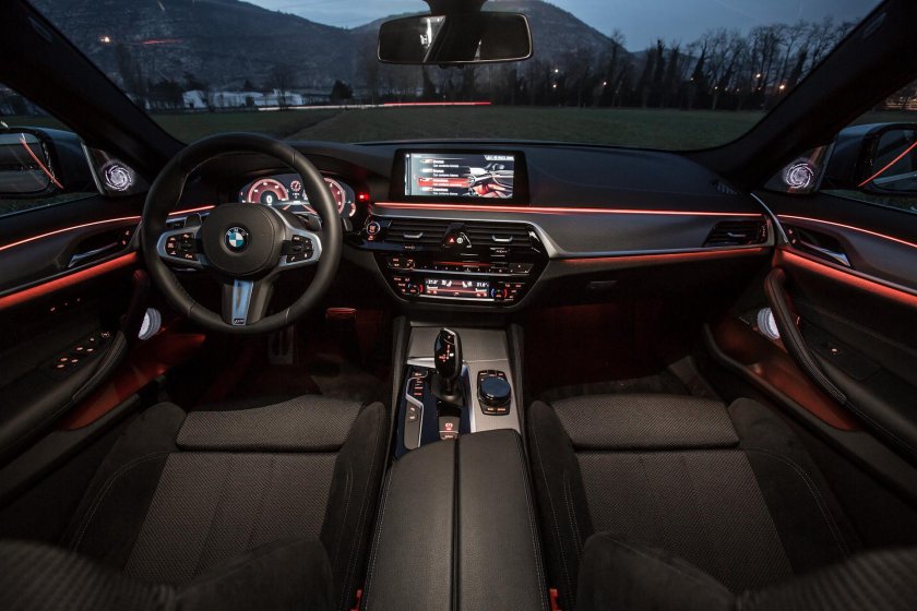 BMW 5 g30 салон
