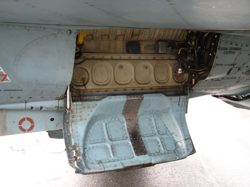 Стойка шасси миг-21