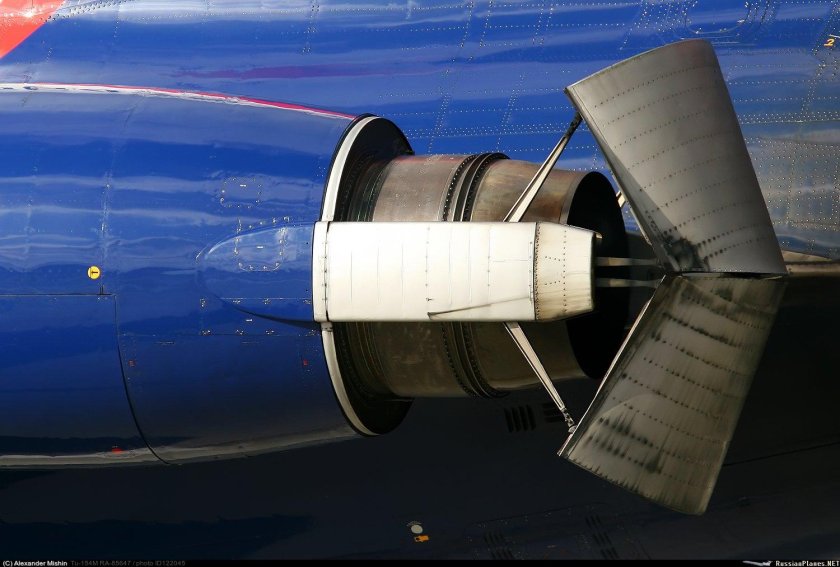 Ту-154м реверс