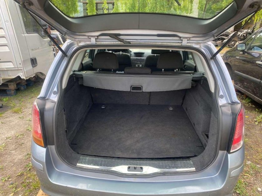 Шторка багажника Опель Зафира а