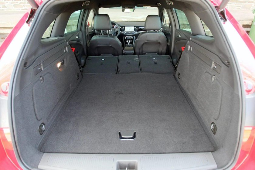 Опель Астра j универсал багажник