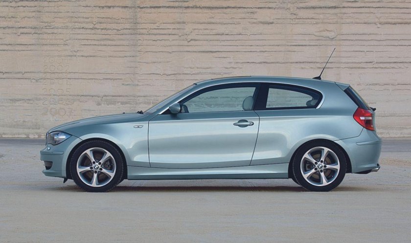 BMW 120i e87