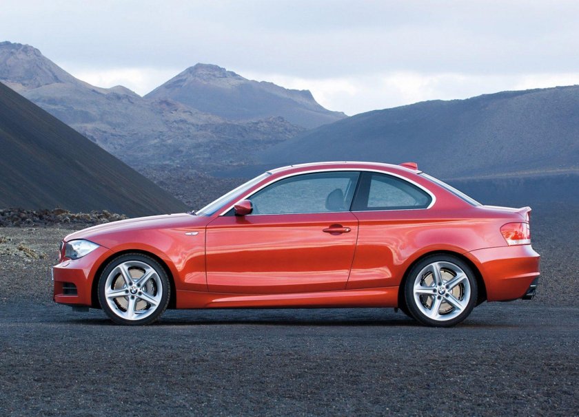 BMW 1 седан купе