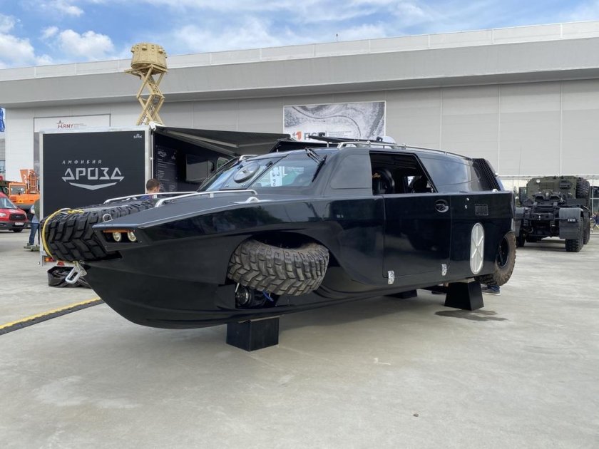 Машина амфибия Дрозд