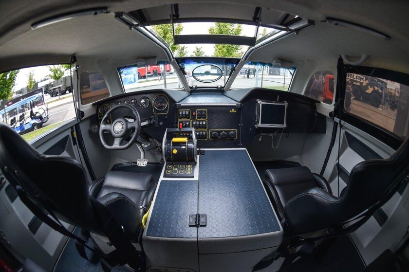 Автомобиль амфибия Дрозд