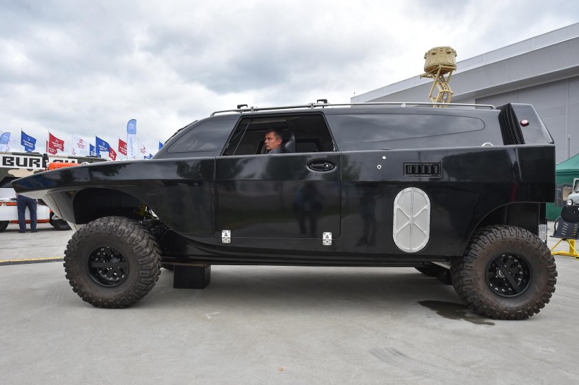 Амфибия Дрозд