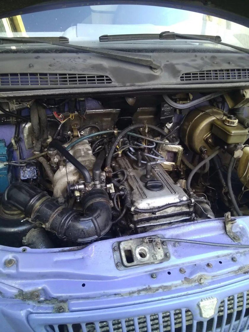 Подкапотное пространство газель 405