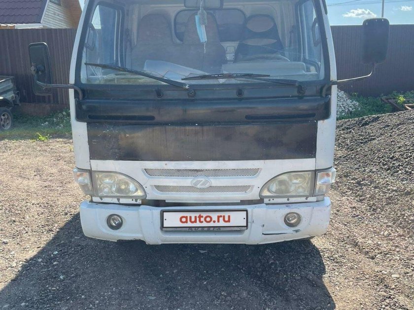 Грузовики и спецтехника