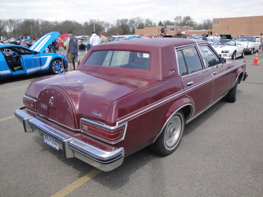 Lincoln Versailles 1979