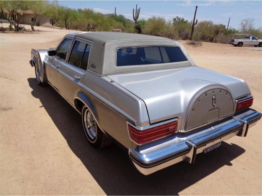 Линкольн таун кар 1988