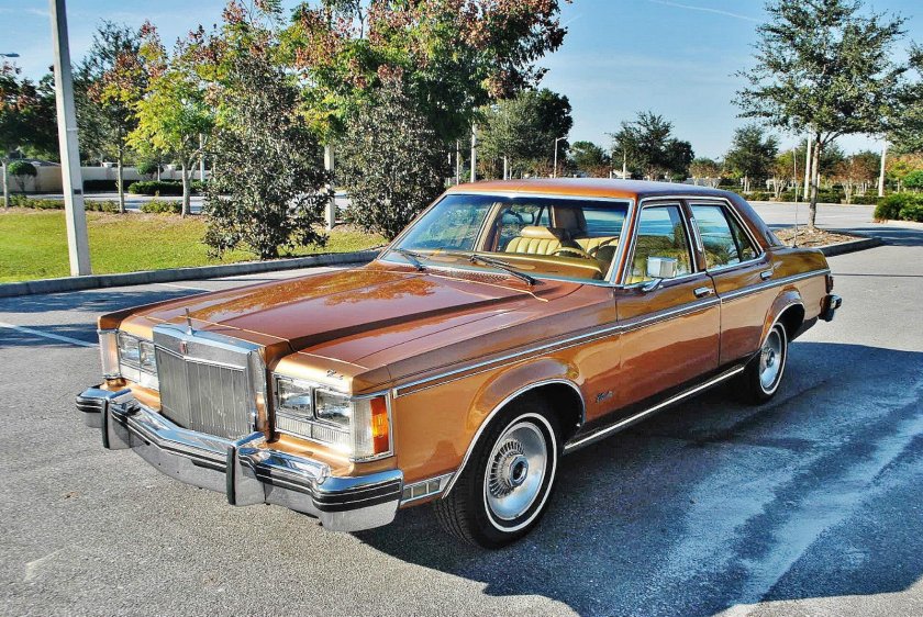 Lincoln Versailles 1977