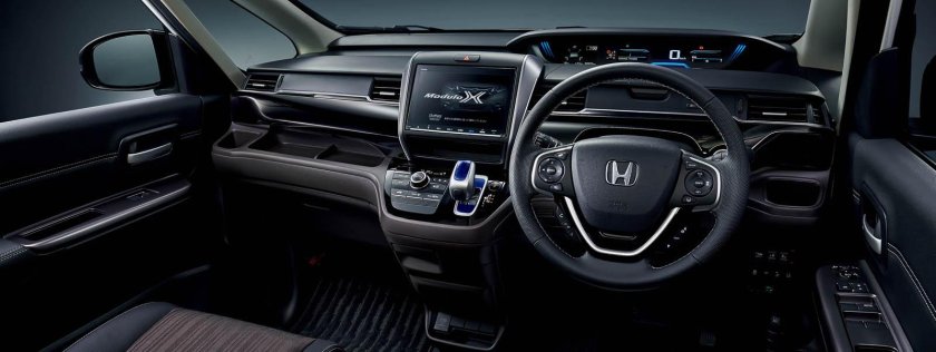 Honda freed Hybrid 2017