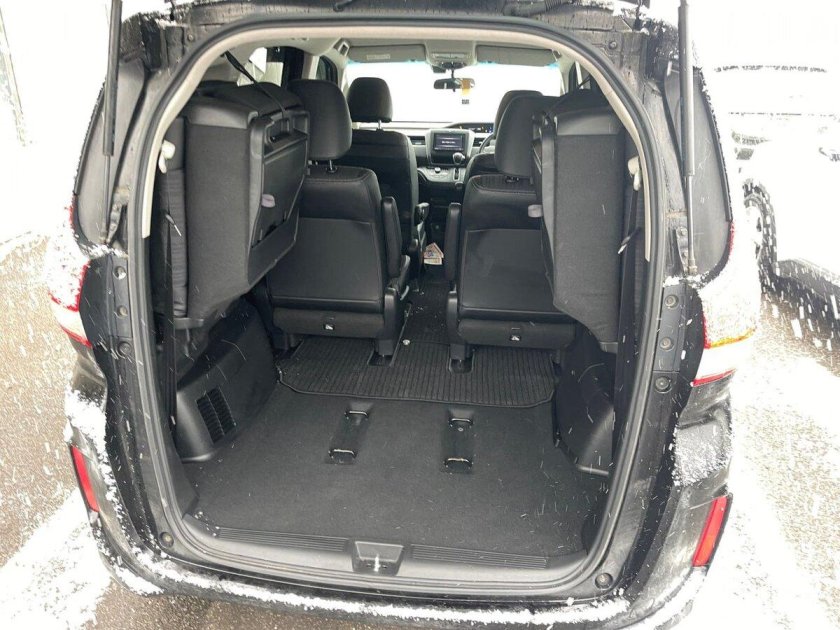 Хонда фрид 6 мест