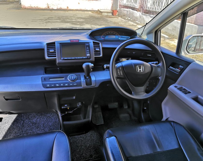 Honda freed обзор салона