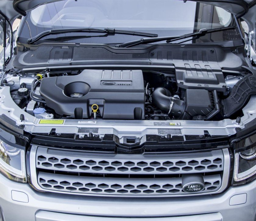 Range Rover Evoque капот