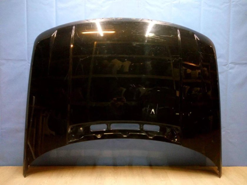 Ленд Ровер надпись на капоте