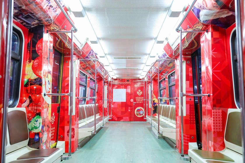 Поезда в метро москвы