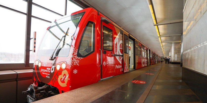 Поезд метро Москва