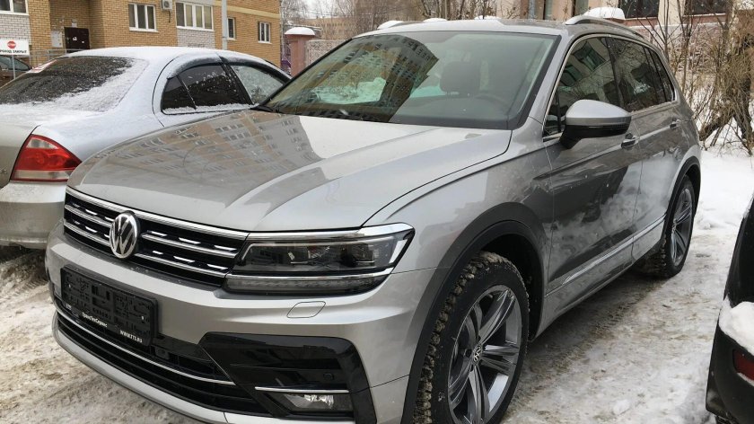 Volkswagen Tiguan серебристый